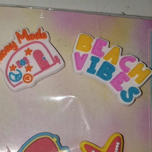 4 PC- CROC Charms (Summer Vibes) - Picture 4 of 4